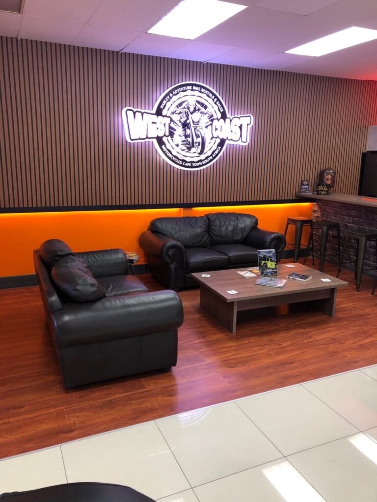Lounge 1 768x1024